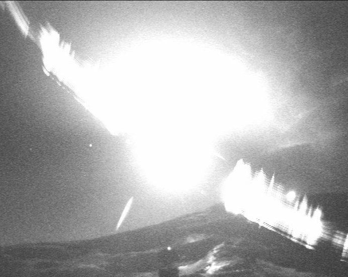 Stunning fireball over the Mediterranean Sea